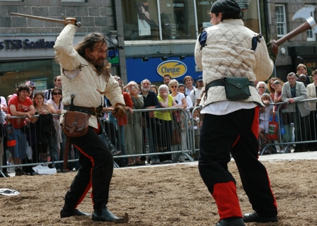 footsoldiers in sword fight.jpg